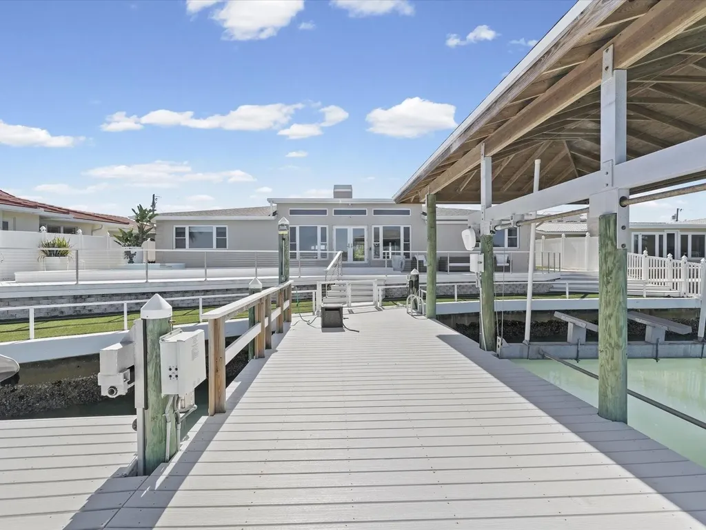 450 Palm Island NE Clearwater Beach FL 33767