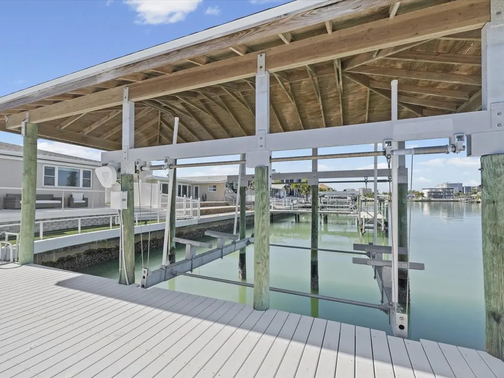 450 Palm Island NE Clearwater Beach FL 33767