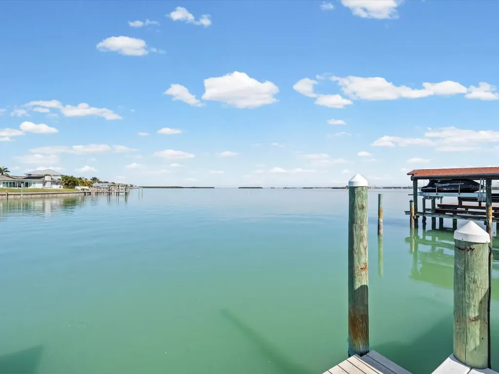 450 Palm Island NE Clearwater Beach FL 33767