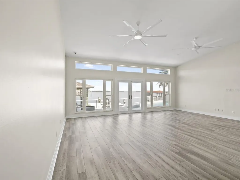 450 Palm Island NE Clearwater Beach FL 33767