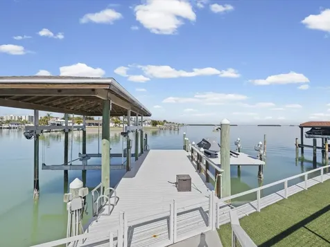 450 Palm Island NE Clearwater Beach FL 33767