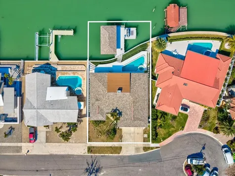 450 Palm Island NE Clearwater Beach FL 33767