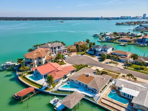 450 Palm Island NE Clearwater Beach FL 33767