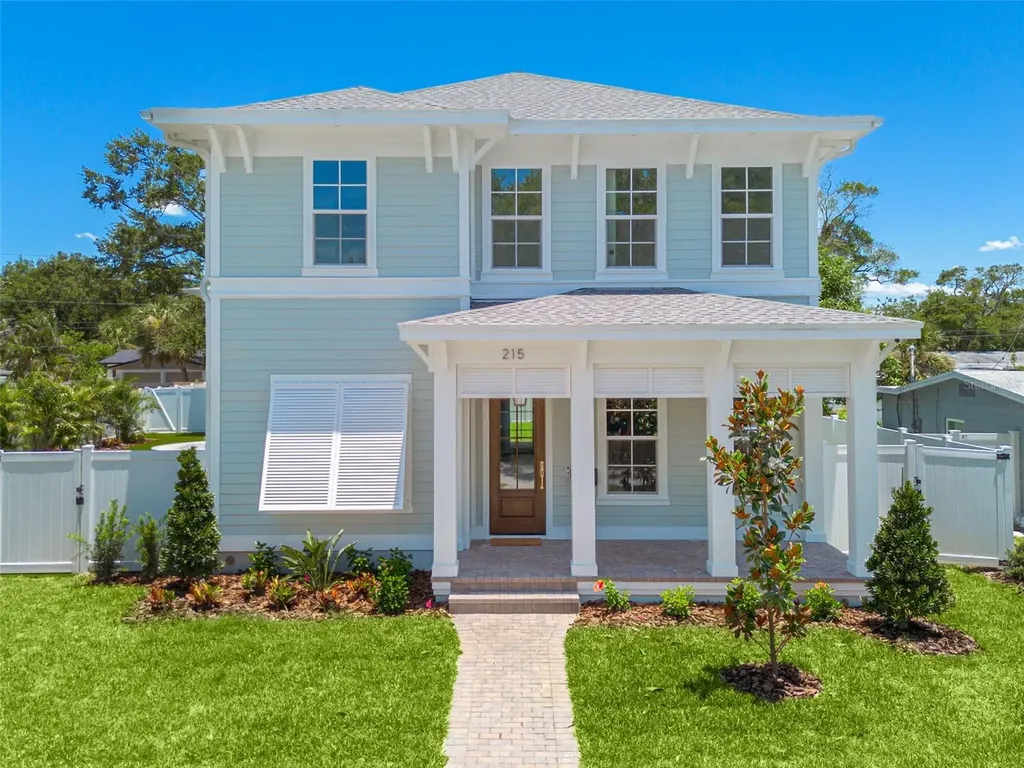 461 47th Avenue N St Petersburg FL 33703