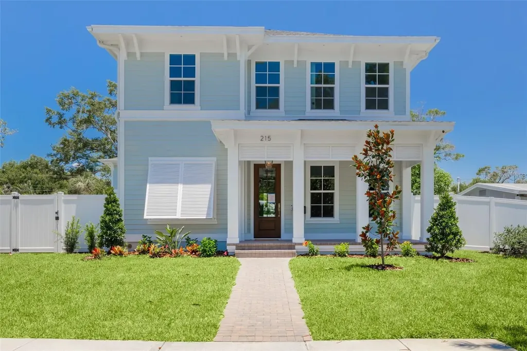 461 47th Avenue N St Petersburg FL 33703