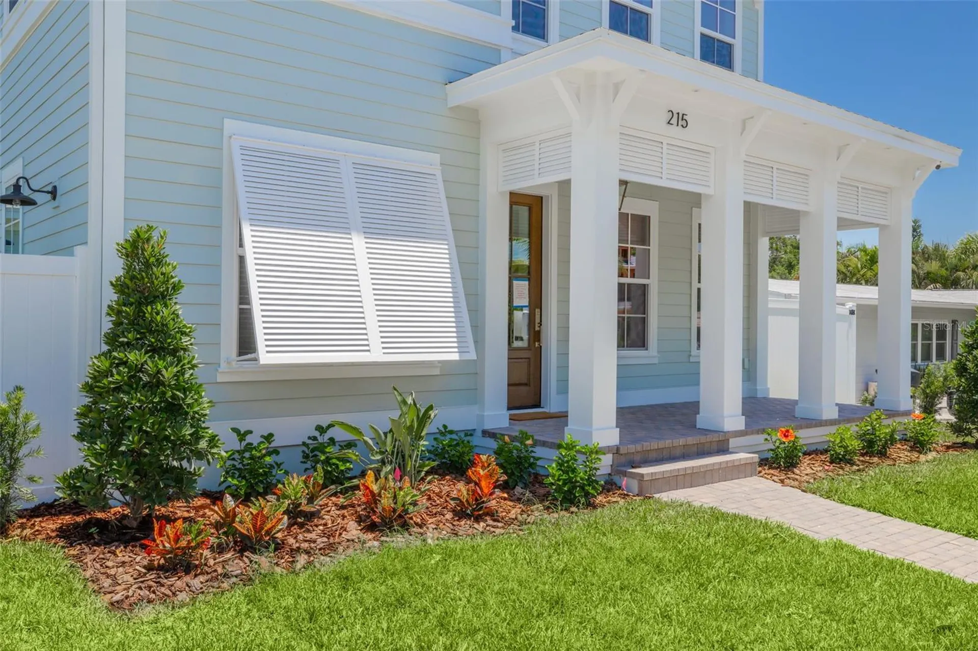 461 47th Avenue N St Petersburg FL 33703