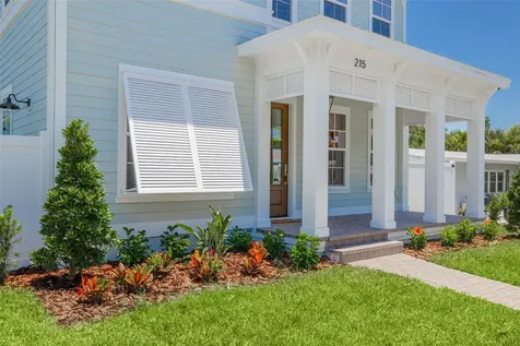 461 47th Avenue N St Petersburg FL 33703