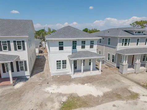 461 47th Avenue N St Petersburg FL 33703