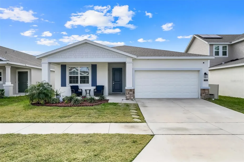 1052 Holden Way Eagle Lake FL 33839