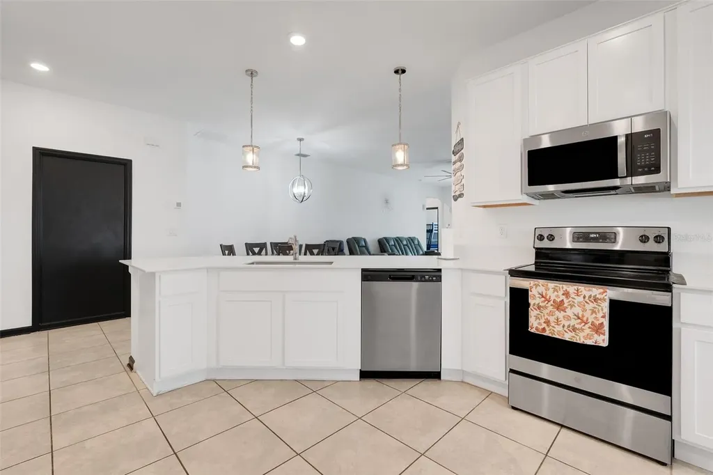 1052 Holden Way Eagle Lake FL 33839
