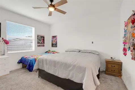 1052 Holden Way Eagle Lake FL 33839