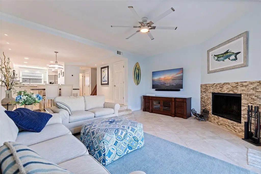 12592 N Capri Circle Treasure Island FL 33706