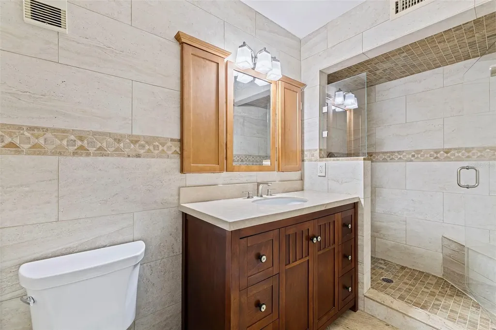 12592 N Capri Circle Treasure Island FL 33706