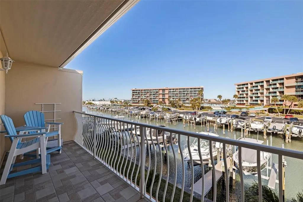 12592 N Capri Circle Treasure Island FL 33706