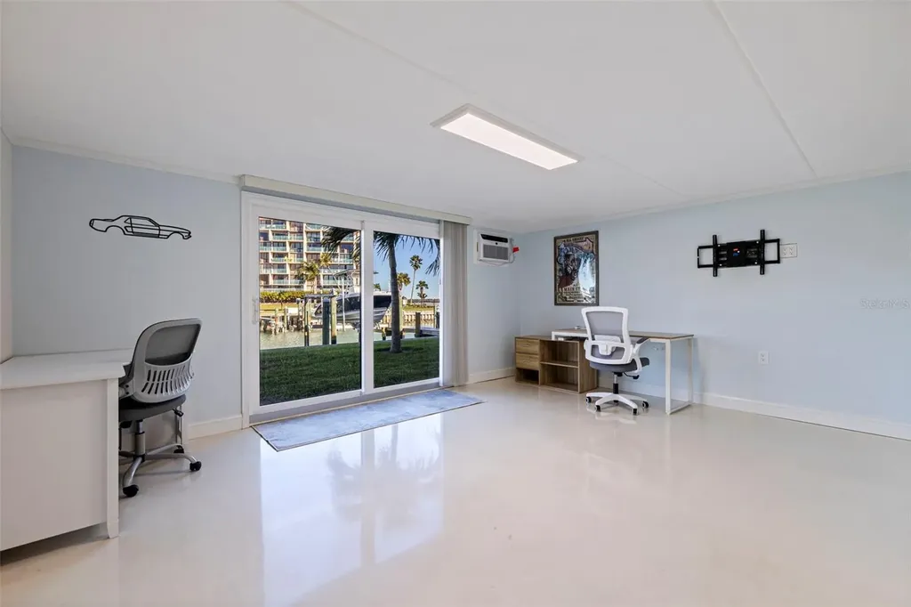 12592 N Capri Circle Treasure Island FL 33706