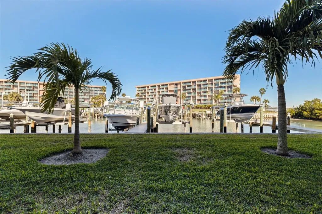 12592 N Capri Circle Treasure Island FL 33706