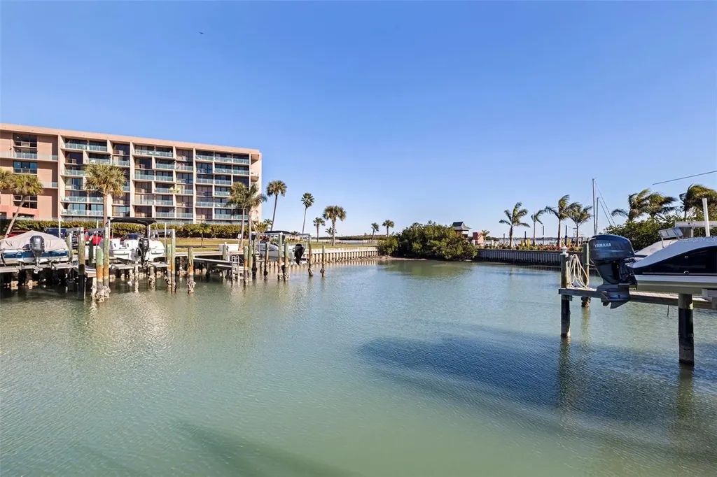 12592 N Capri Circle Treasure Island FL 33706