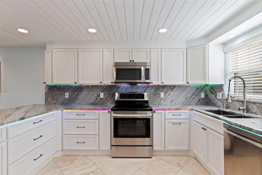 12592 N Capri Circle Treasure Island FL 33706