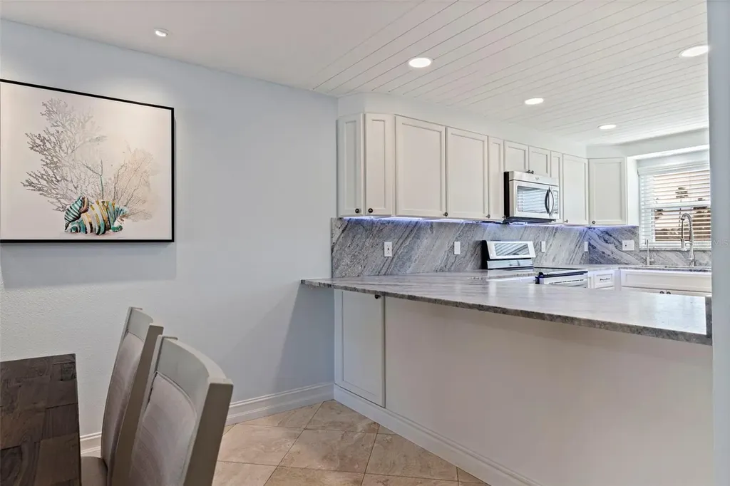12592 N Capri Circle Treasure Island FL 33706