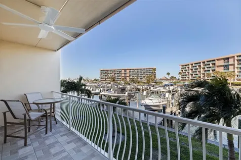 12592 N Capri Circle Treasure Island FL 33706