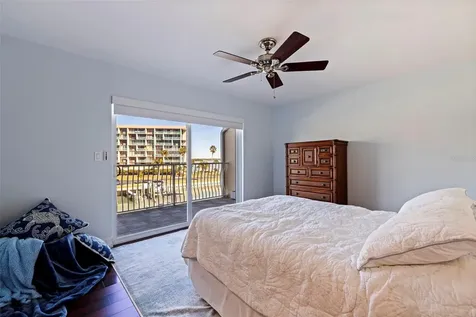 12592 N Capri Circle Treasure Island FL 33706