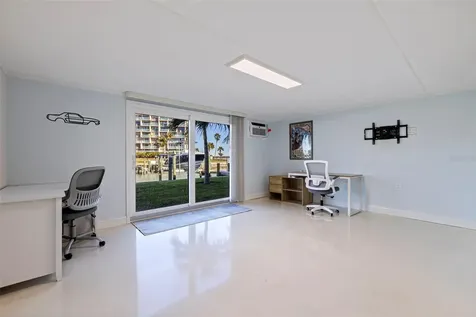 12592 N Capri Circle Treasure Island FL 33706