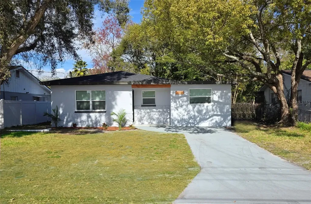 1715 W Atkinson Street Tampa FL 33604