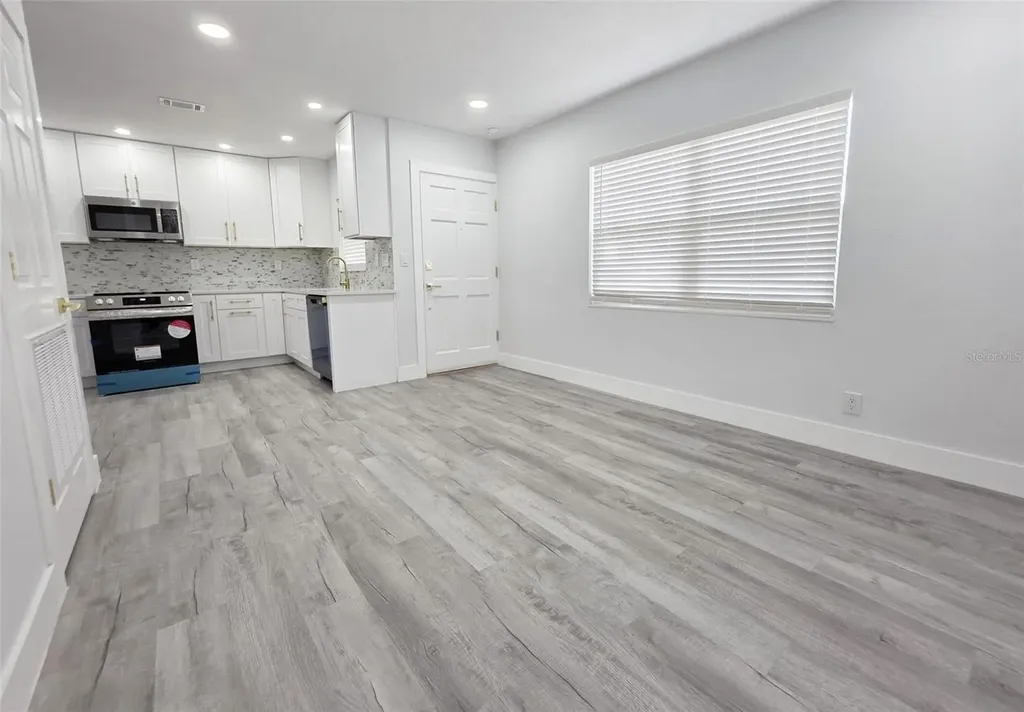 1715 W Atkinson Street Tampa FL 33604