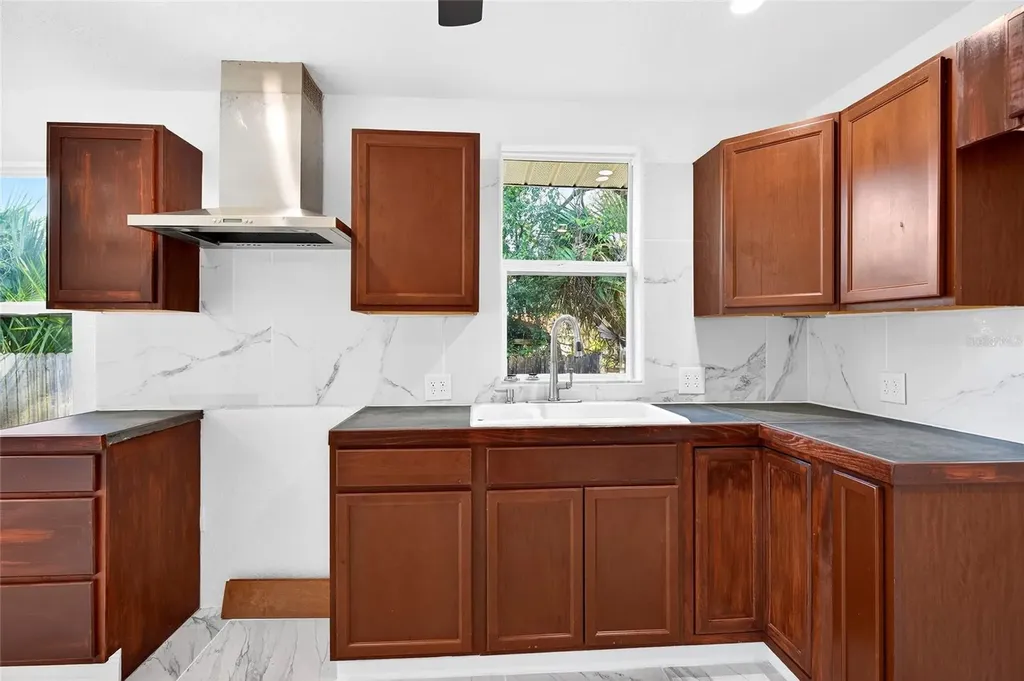 1110 SW Fort King Street Ocala FL 34471