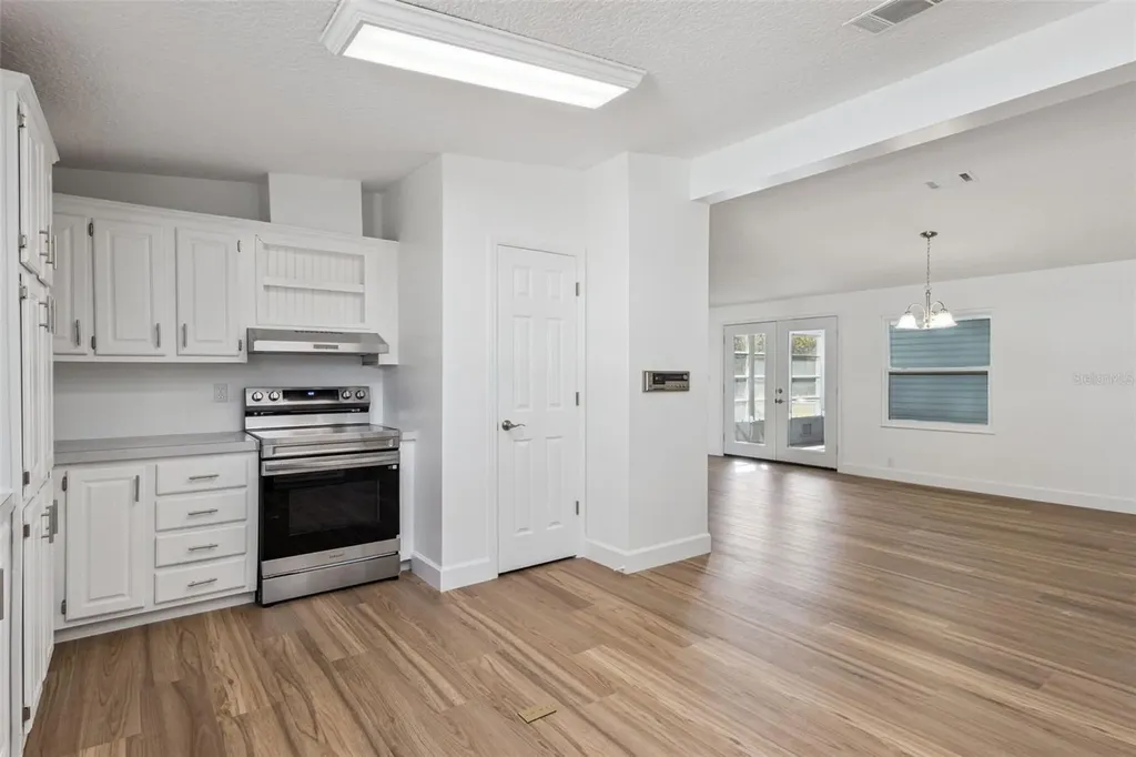 459 Peace Road Tavares FL 32778