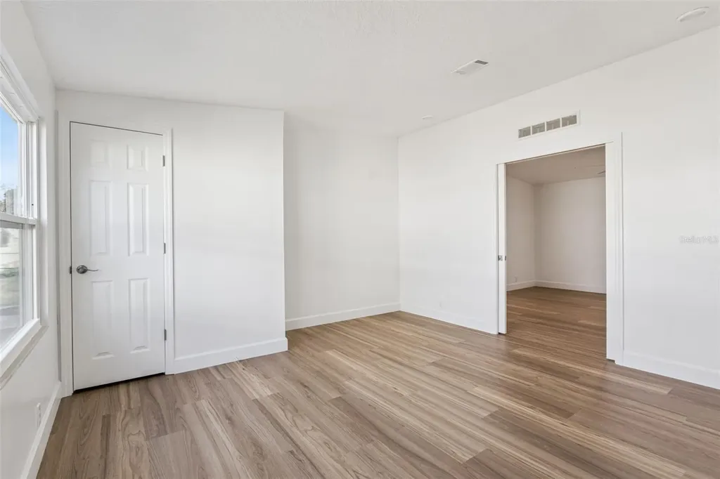 459 Peace Road Tavares FL 32778