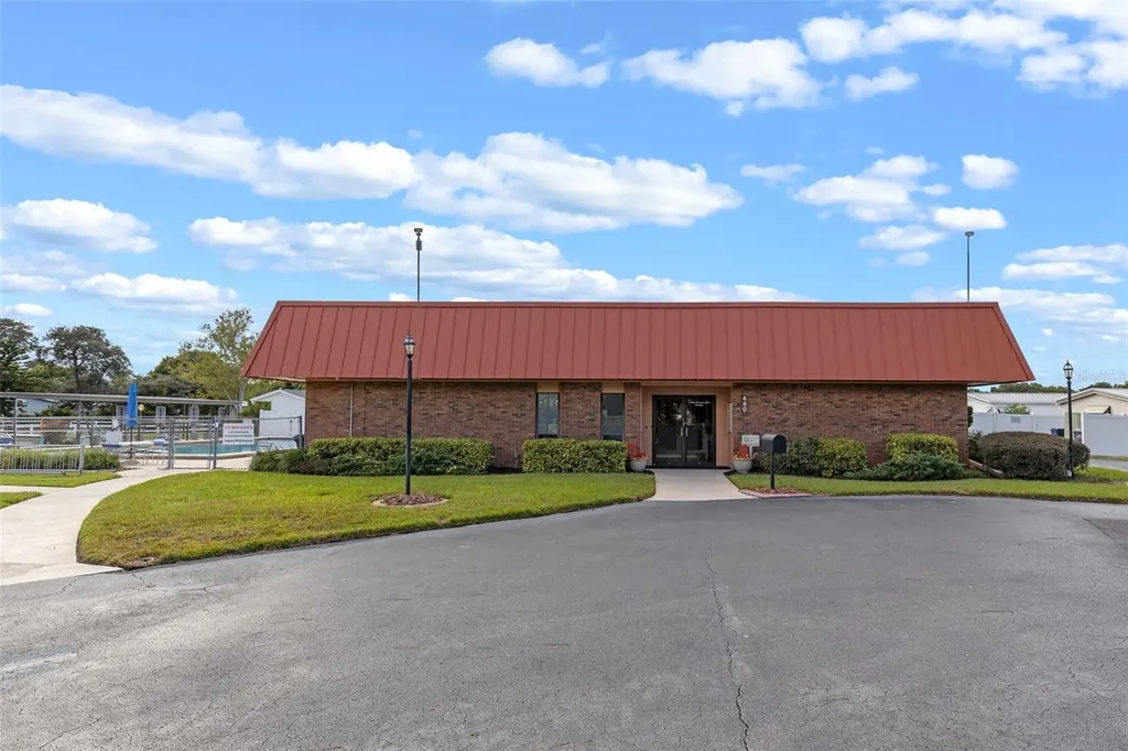 459 Peace Road Tavares FL 32778