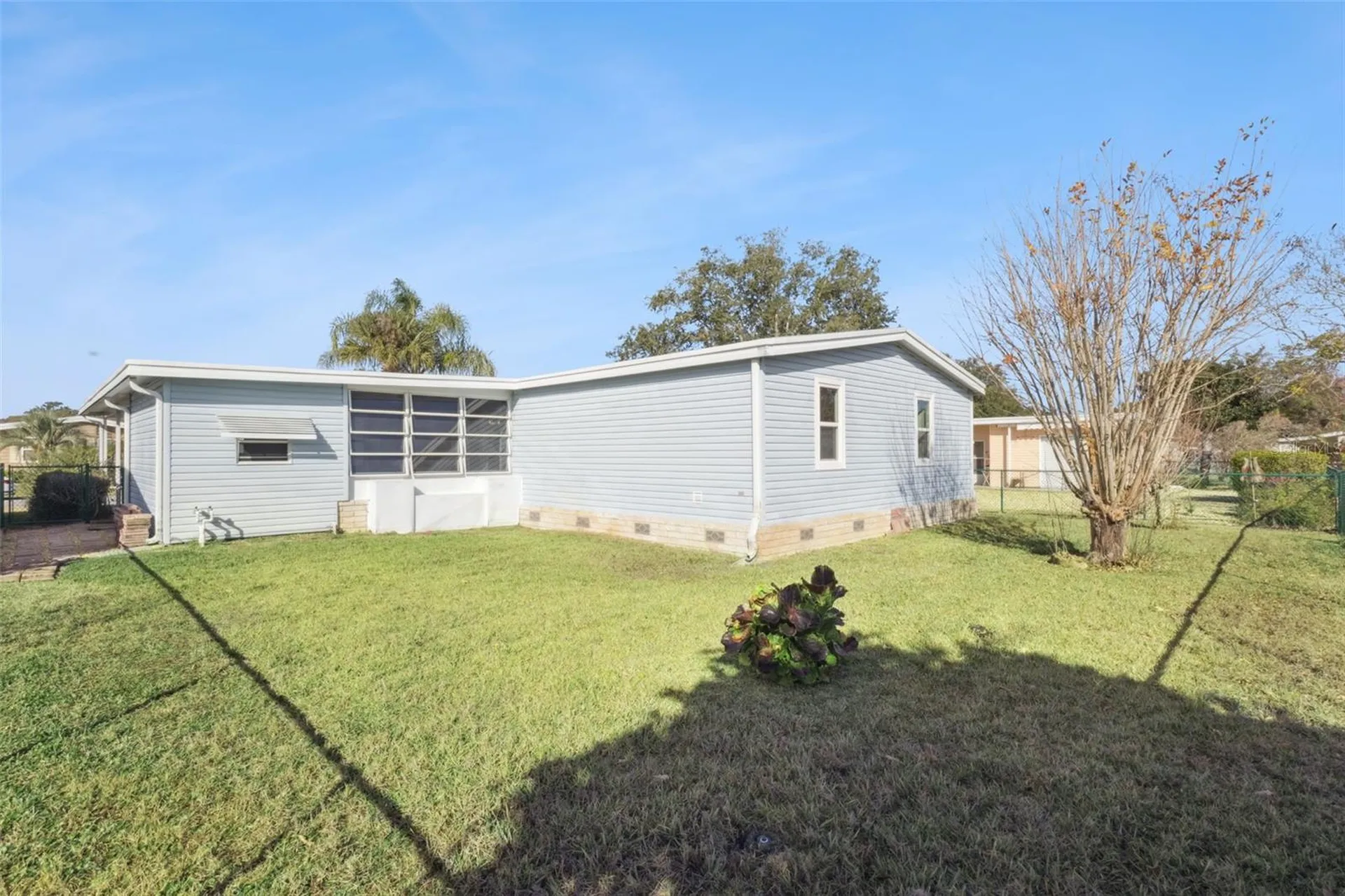 459 Peace Road Tavares FL 32778