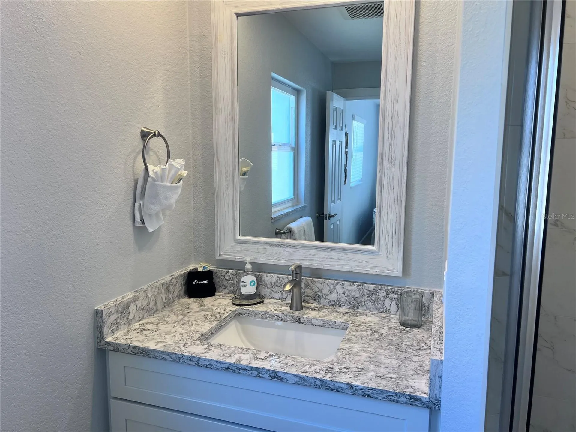 6154 Midnight Pass Road Sarasota FL 34242