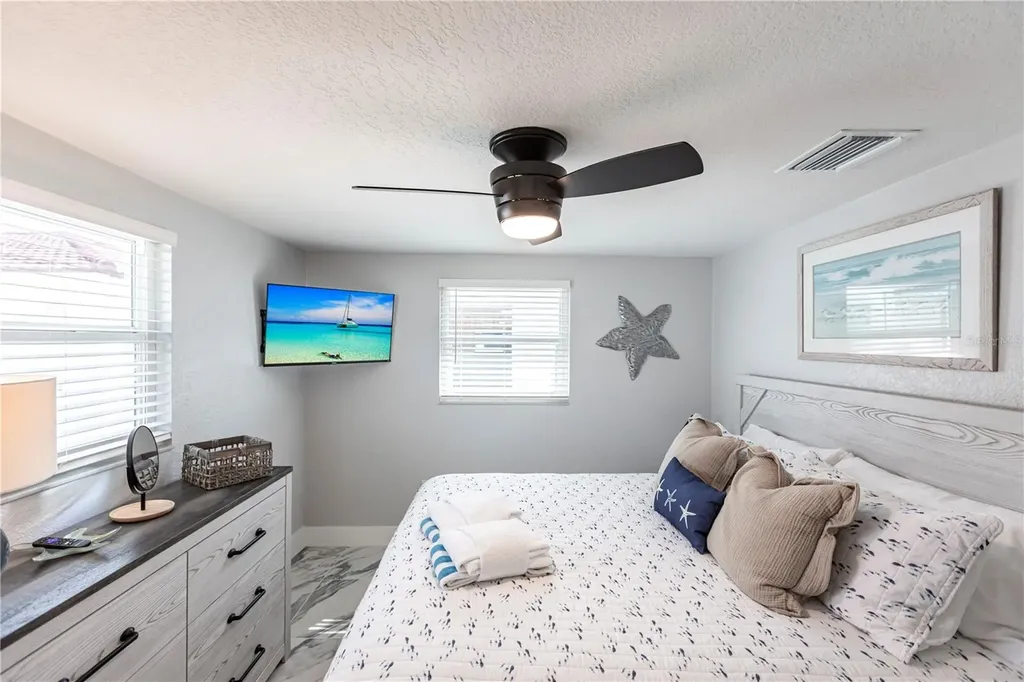 6154 Midnight Pass Road Sarasota FL 34242