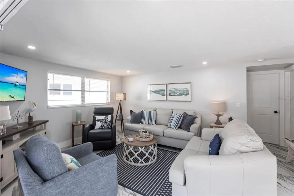 6154 Midnight Pass Road Sarasota FL 34242