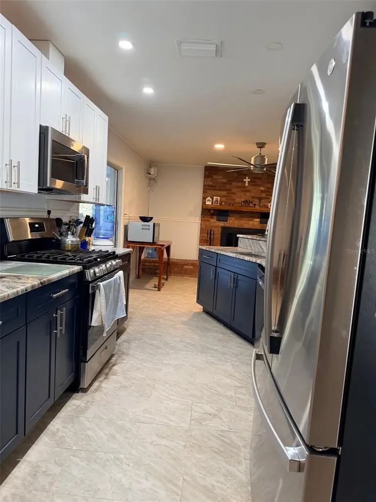 12 Palm Drive Yankeetown FL 34498