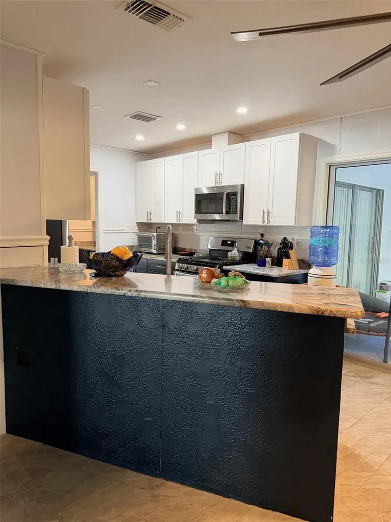 12 Palm Drive Yankeetown FL 34498