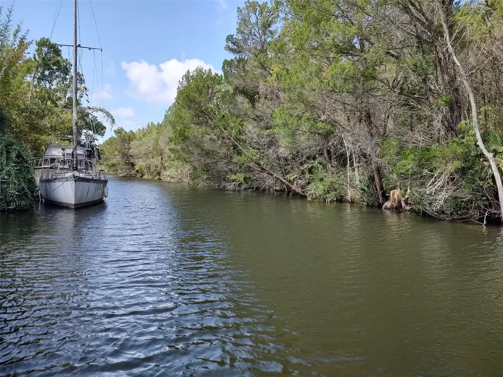 12 Palm Drive Yankeetown FL 34498