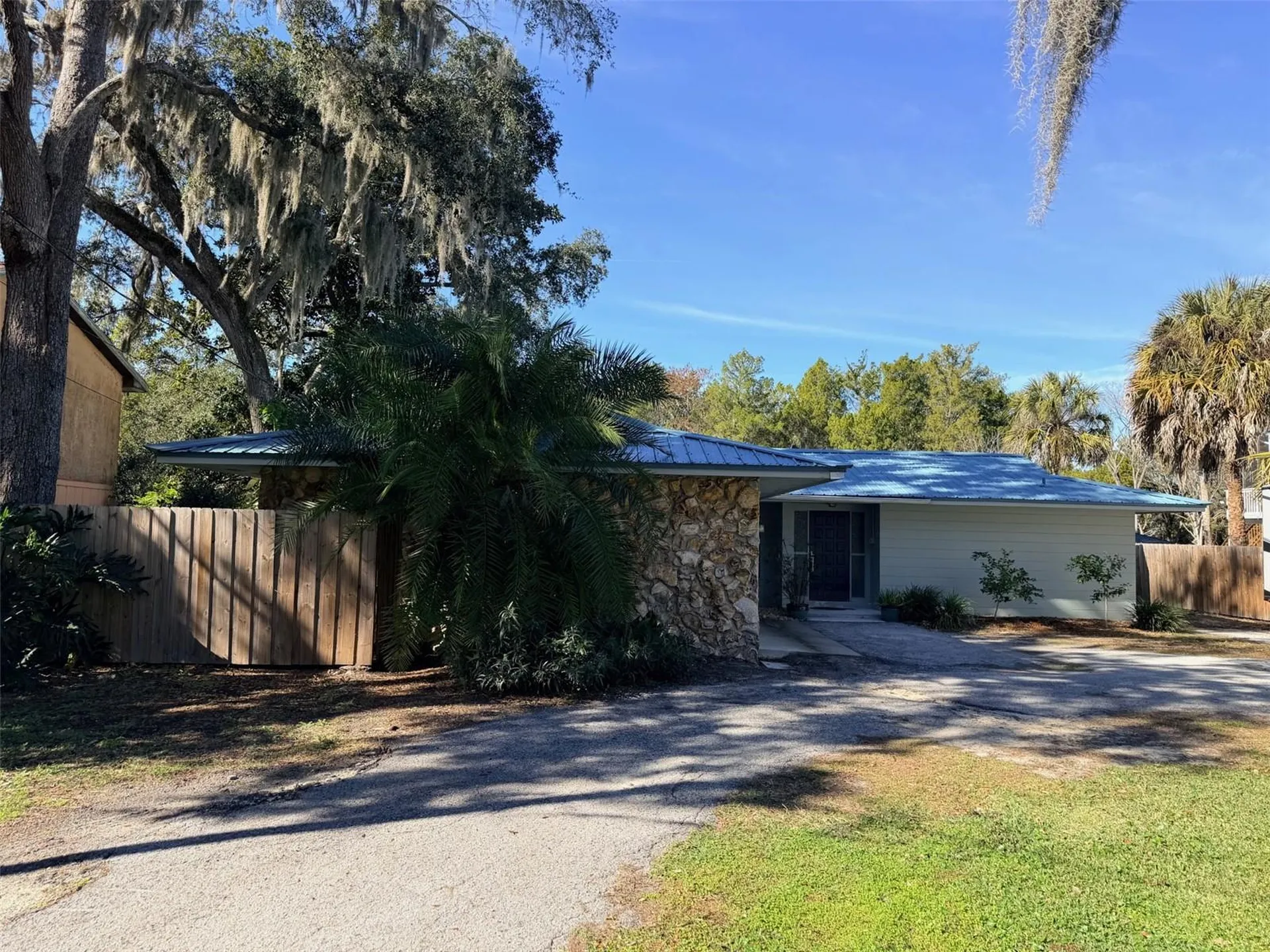 12 Palm Drive Yankeetown FL 34498