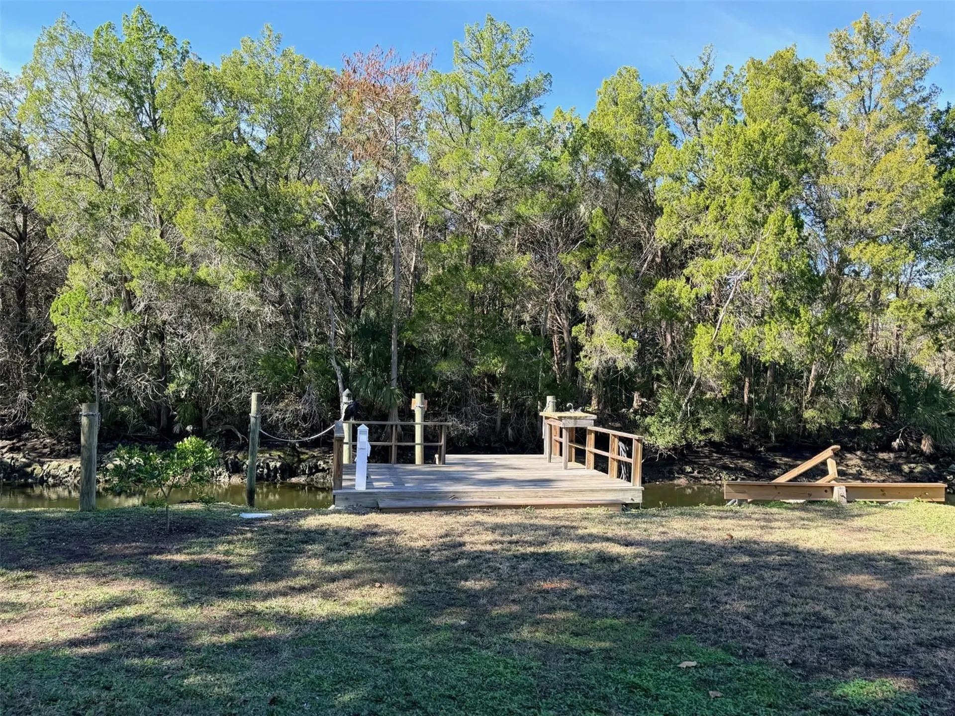 12 Palm Drive Yankeetown FL 34498