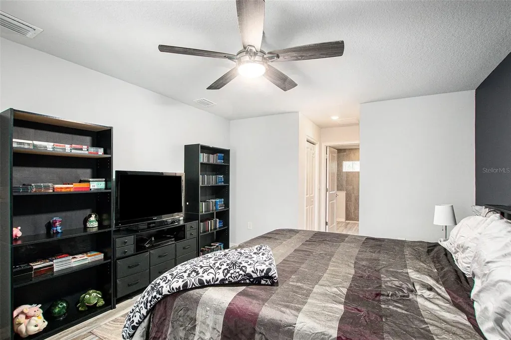 128 Cypress Boulevard E Homosassa FL 34446