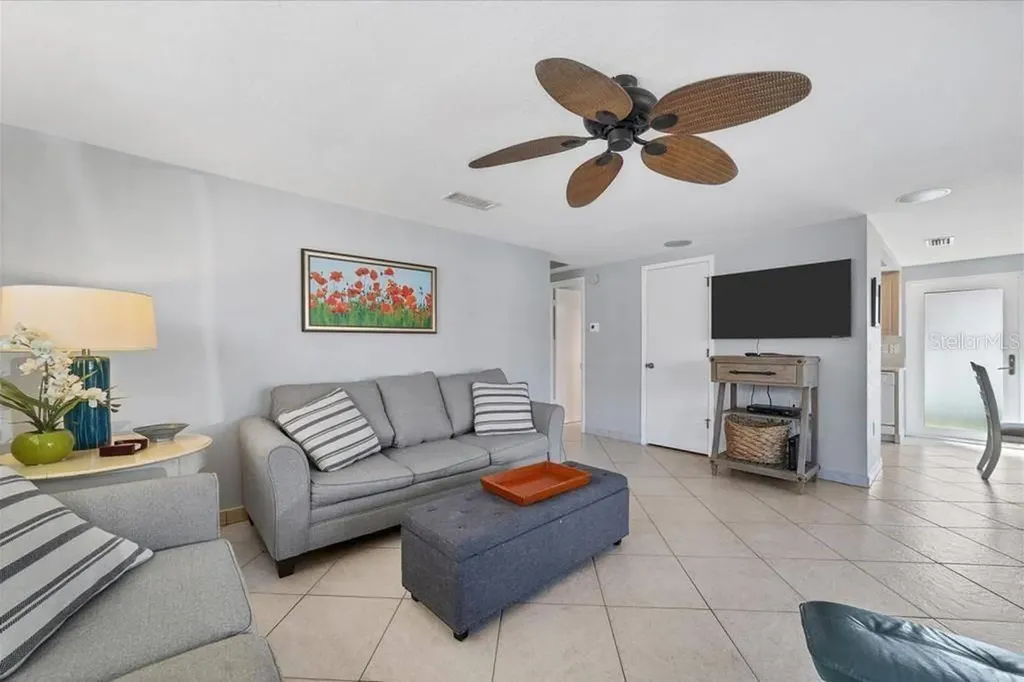 6154 Midnight Pass Road Sarasota FL 34242