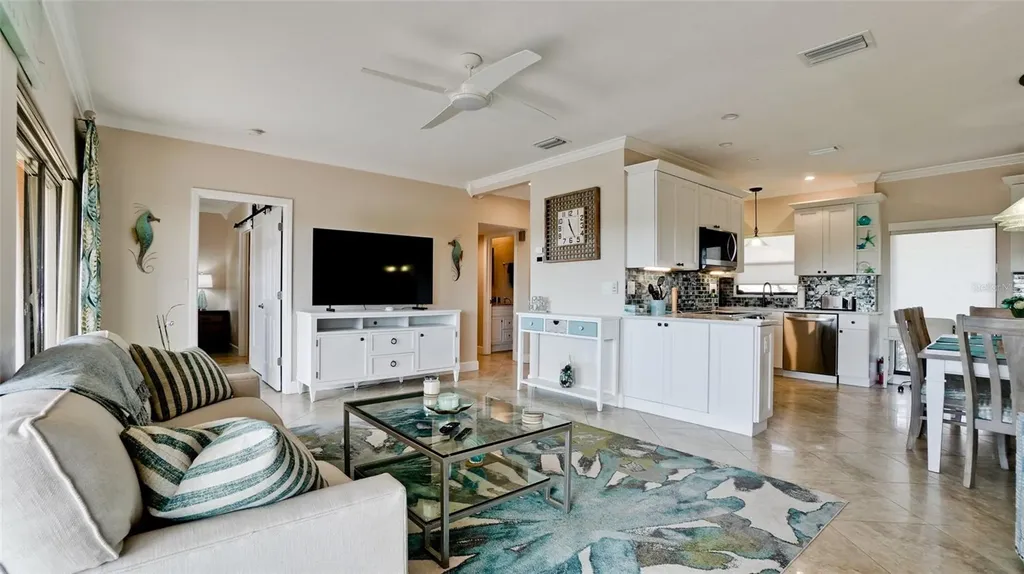 6005 Gulf Drive Holmes Beach FL 34217