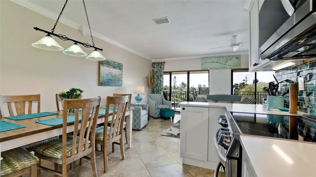 6005 Gulf Drive Holmes Beach FL 34217