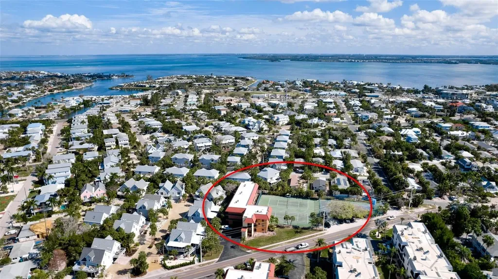 6005 Gulf Drive Holmes Beach FL 34217