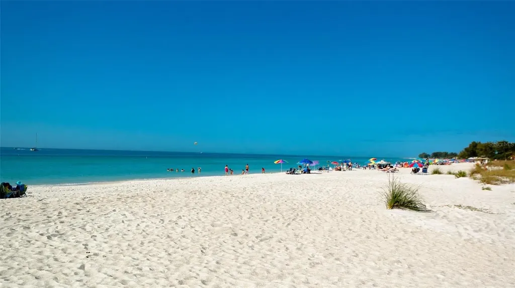 6005 Gulf Drive Holmes Beach FL 34217