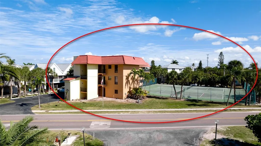 6005 Gulf Drive Holmes Beach FL 34217