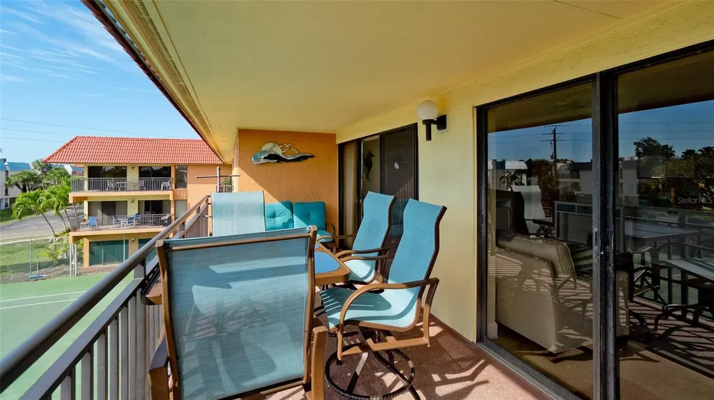 6005 Gulf Drive Holmes Beach FL 34217