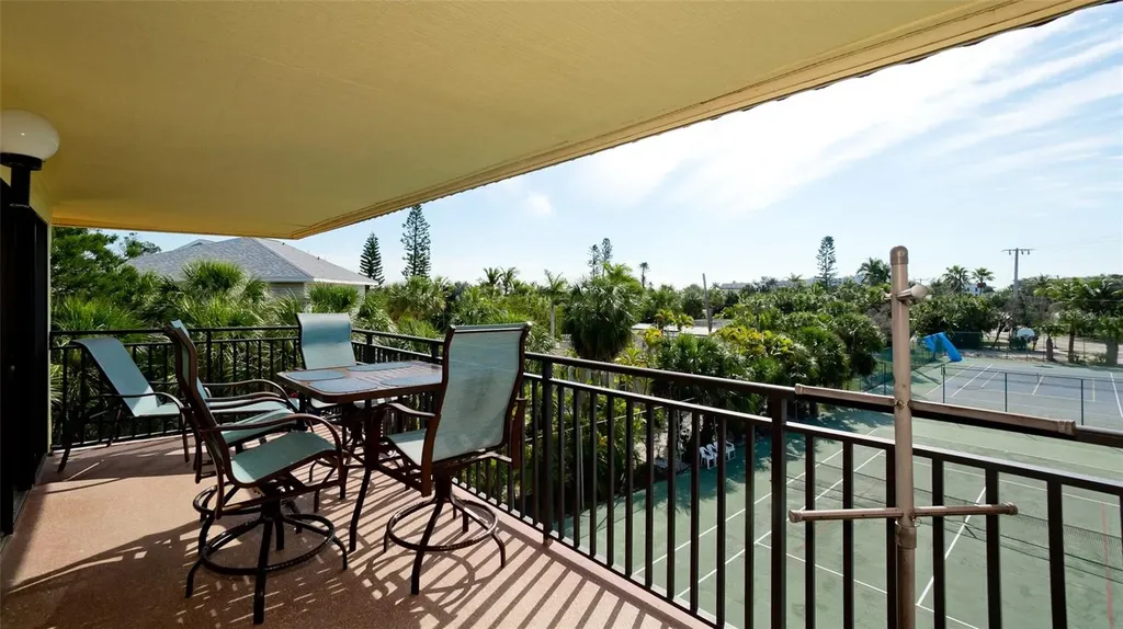 6005 Gulf Drive Holmes Beach FL 34217